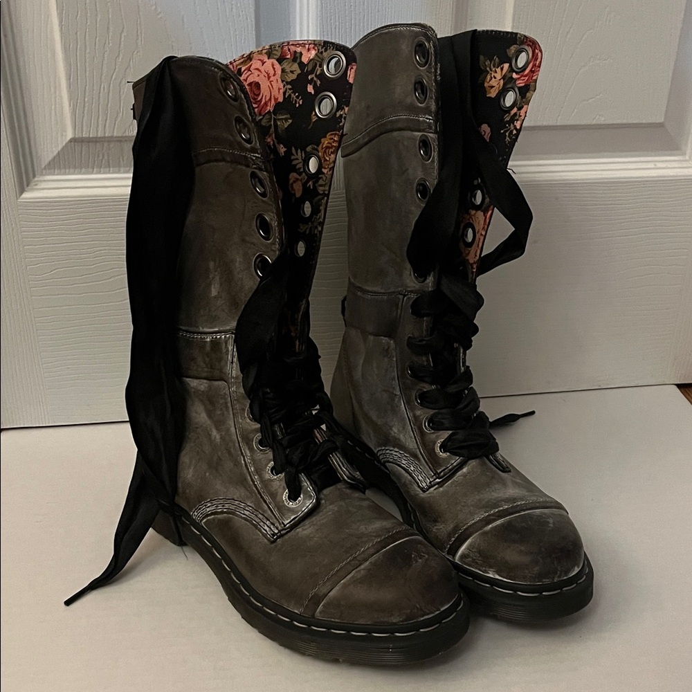 Doc Martens Size 10 Tall Boots